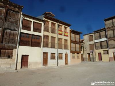 Ribera del Duero,visita enológica-Peñafiel; mochila trekking senderismo singles madrid club de mon